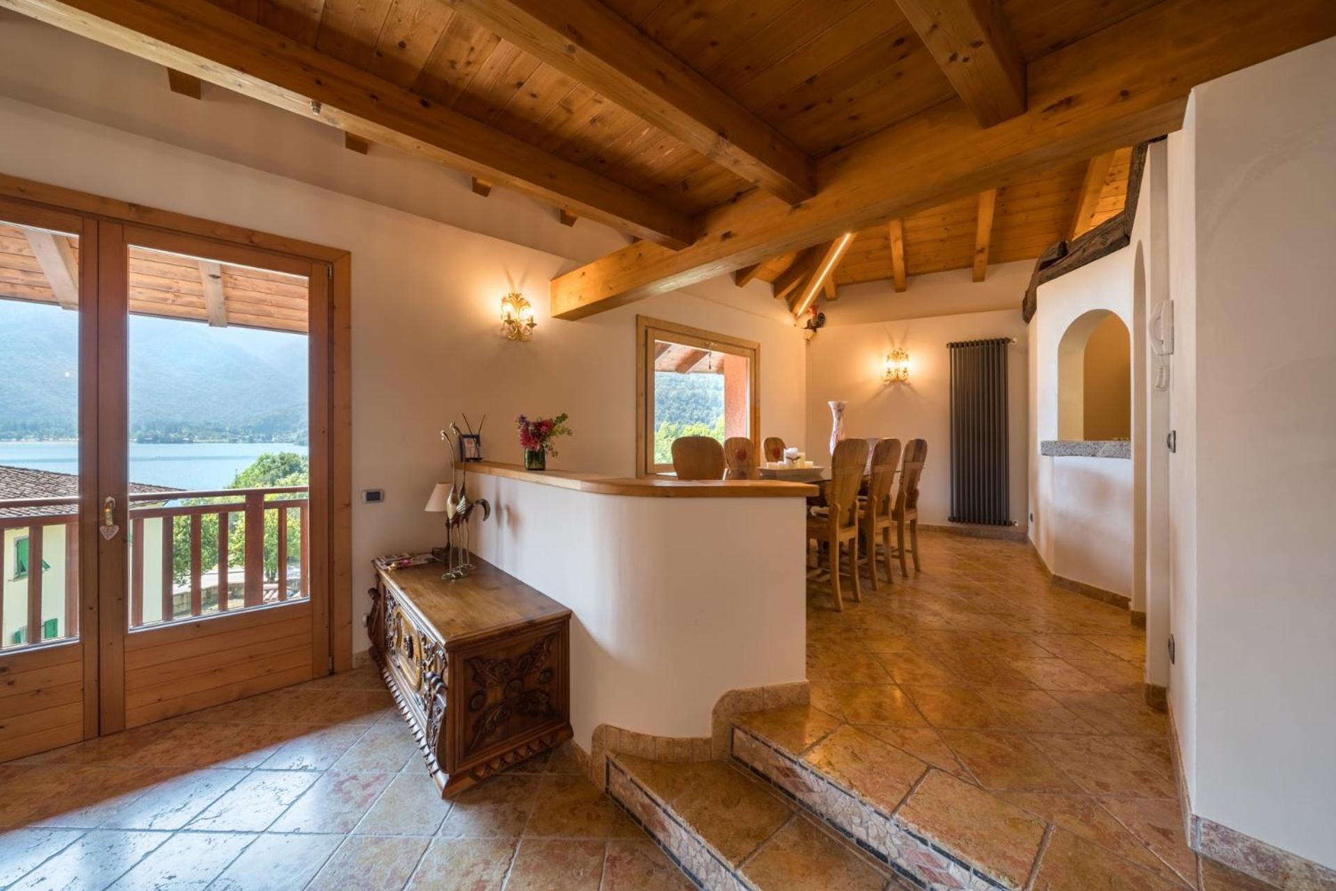 Appartement Casa Monica Ledro Attico à Mezzolago Extérieur photo